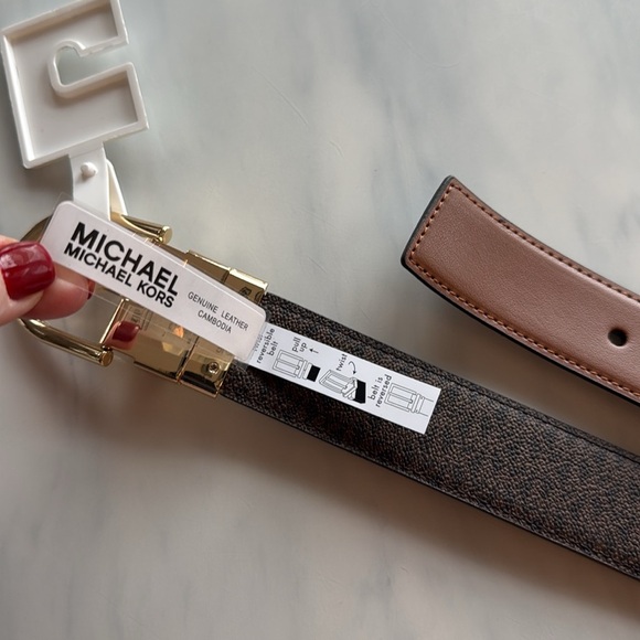 NWT MICHAEL Michael Kors Twist Reversible Belt Brown W/Gold Logo Buckle Large - Picture 5 of 5